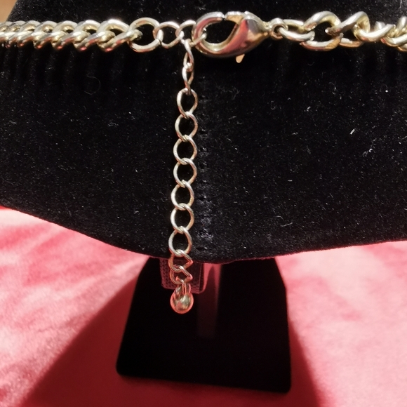 Green statement necklace - Picture 2 of 4